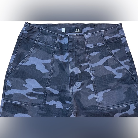 Kut From The Kloth Skinny Jeans Black Camo Women’s Size 6 - Picture 2 of 8